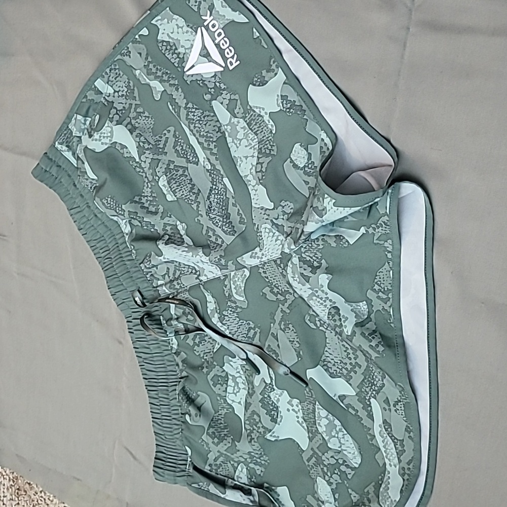 Reebok Green Shorts Woman Size L